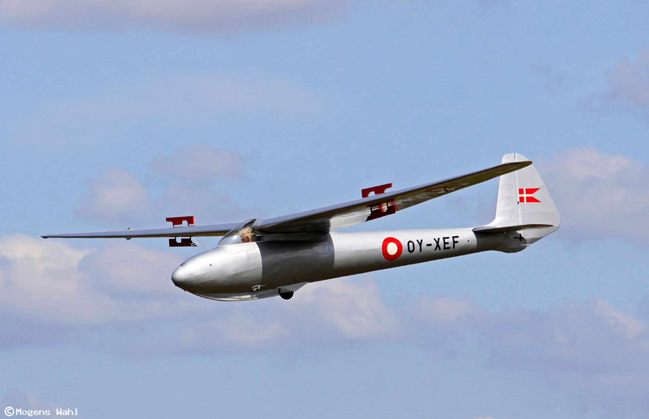 OY-XEF EON Olympia II